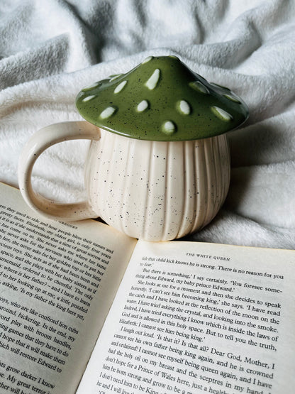 Mushroom Mug with Lid – Cottage Style