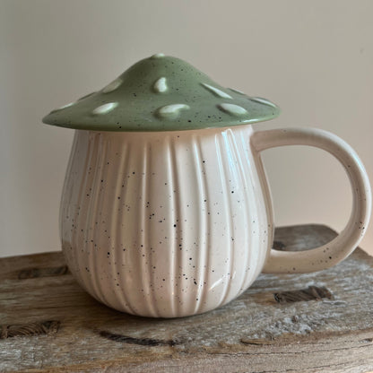 Mushroom Mug with Lid – Cottage Style